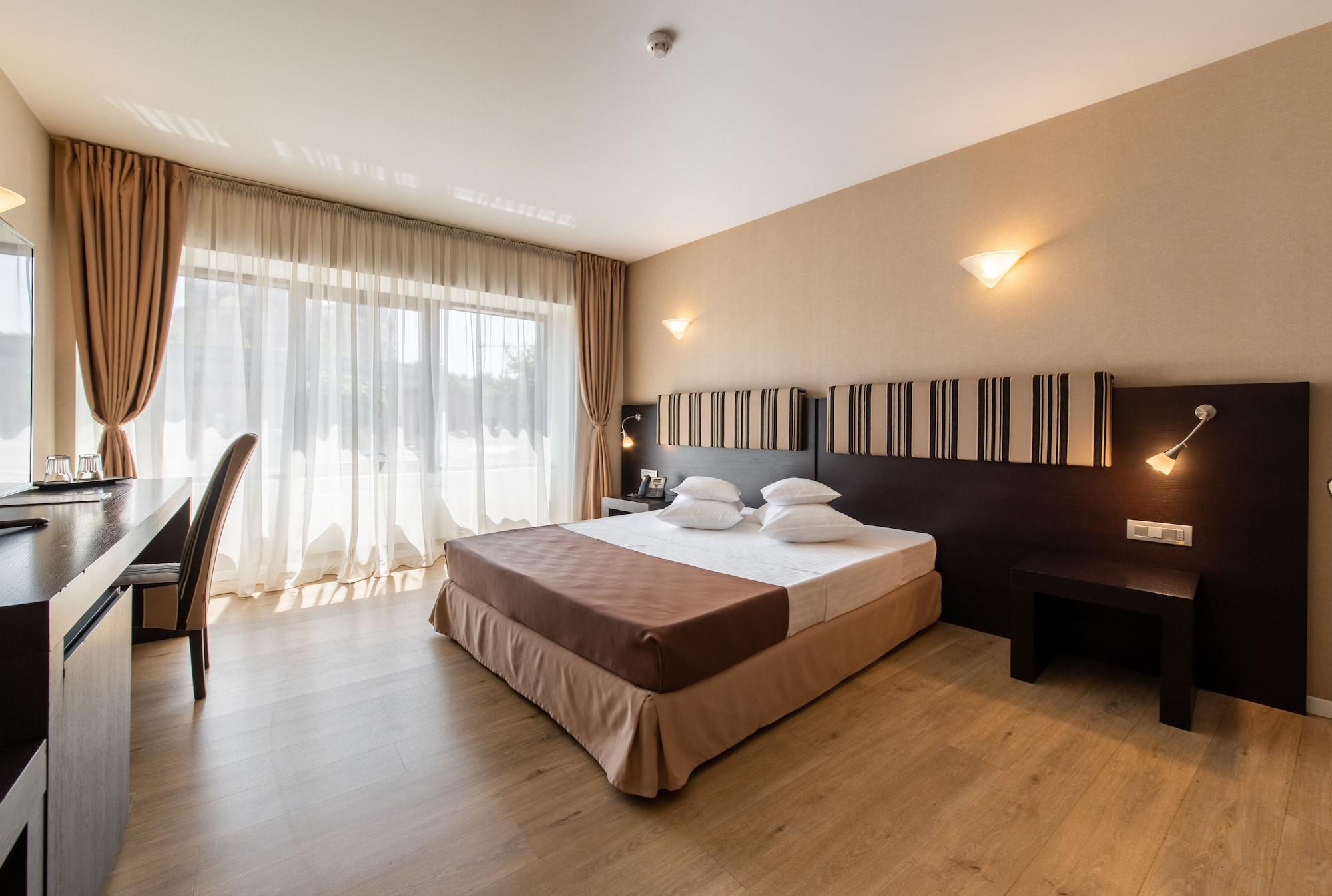 Hotel Parliament Bucharest Exterior photo