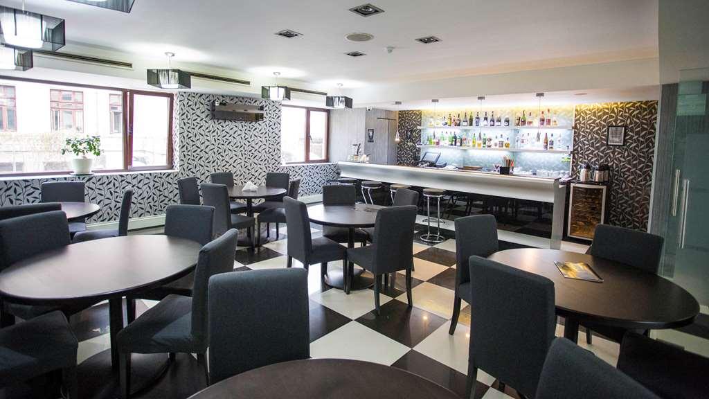 Hotel Parliament Bucharest Restaurant photo